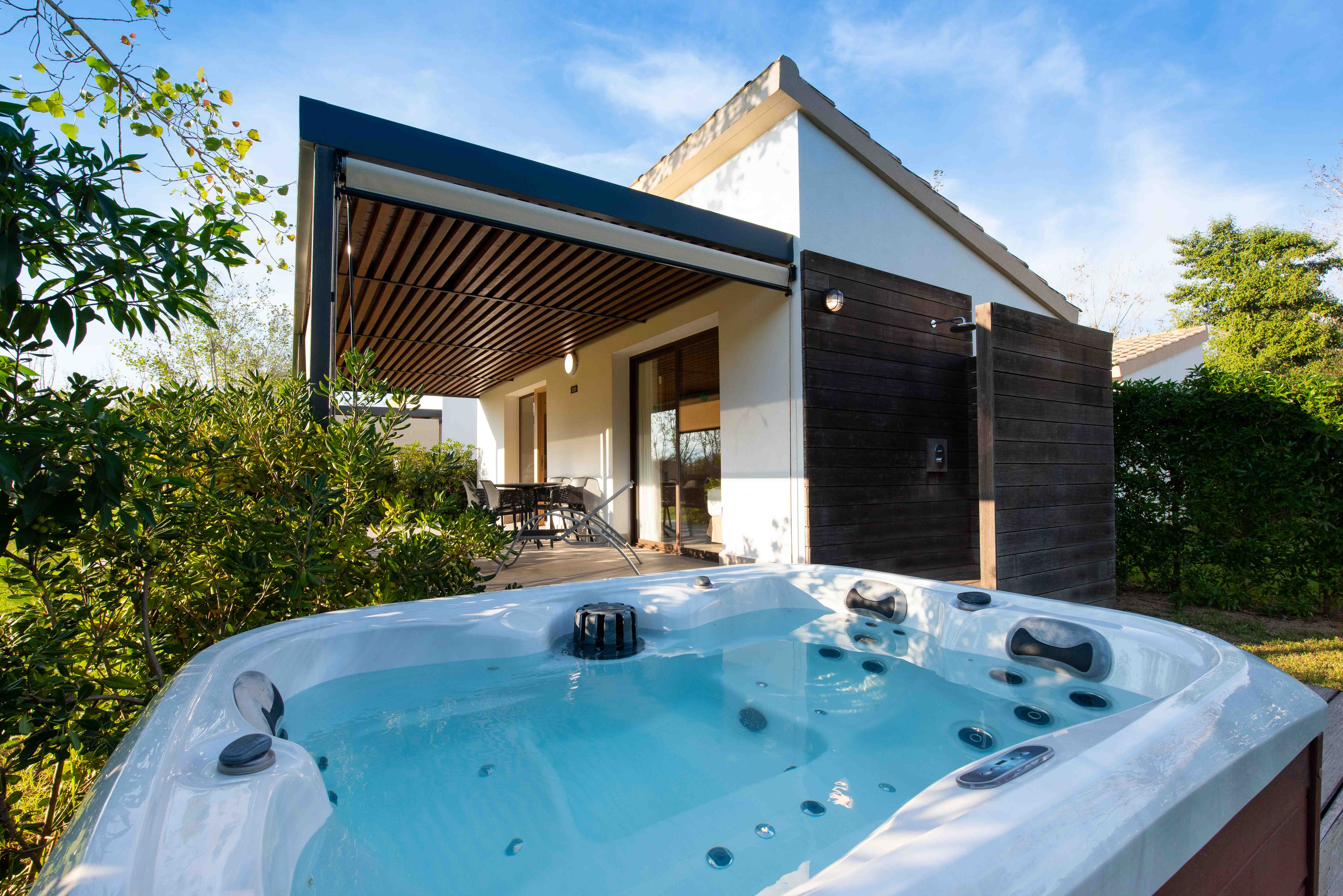 SUPERIOR Bungalows